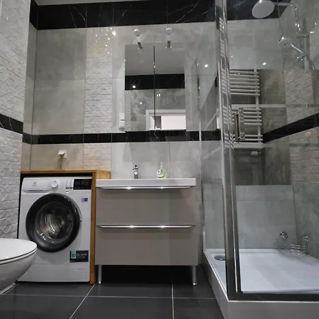 Glam Worcella Βρότσλαβ